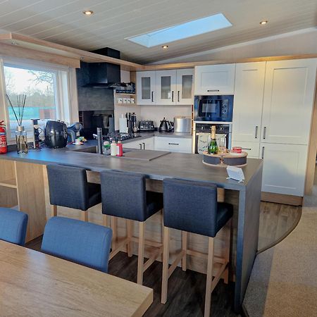 Hotchkin Lodge Woodhall Spa Extérieur photo