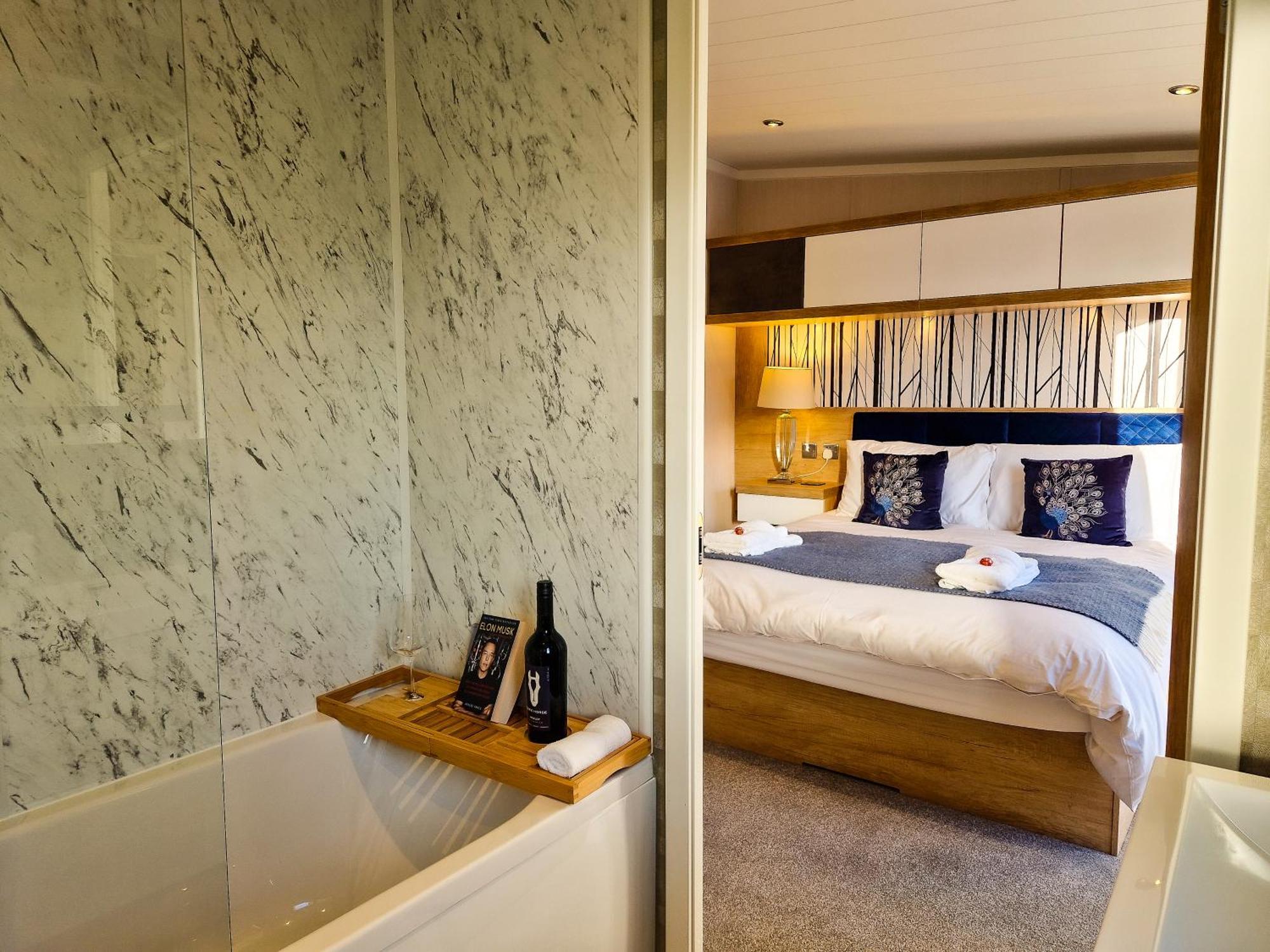 Hotchkin Lodge Woodhall Spa Extérieur photo