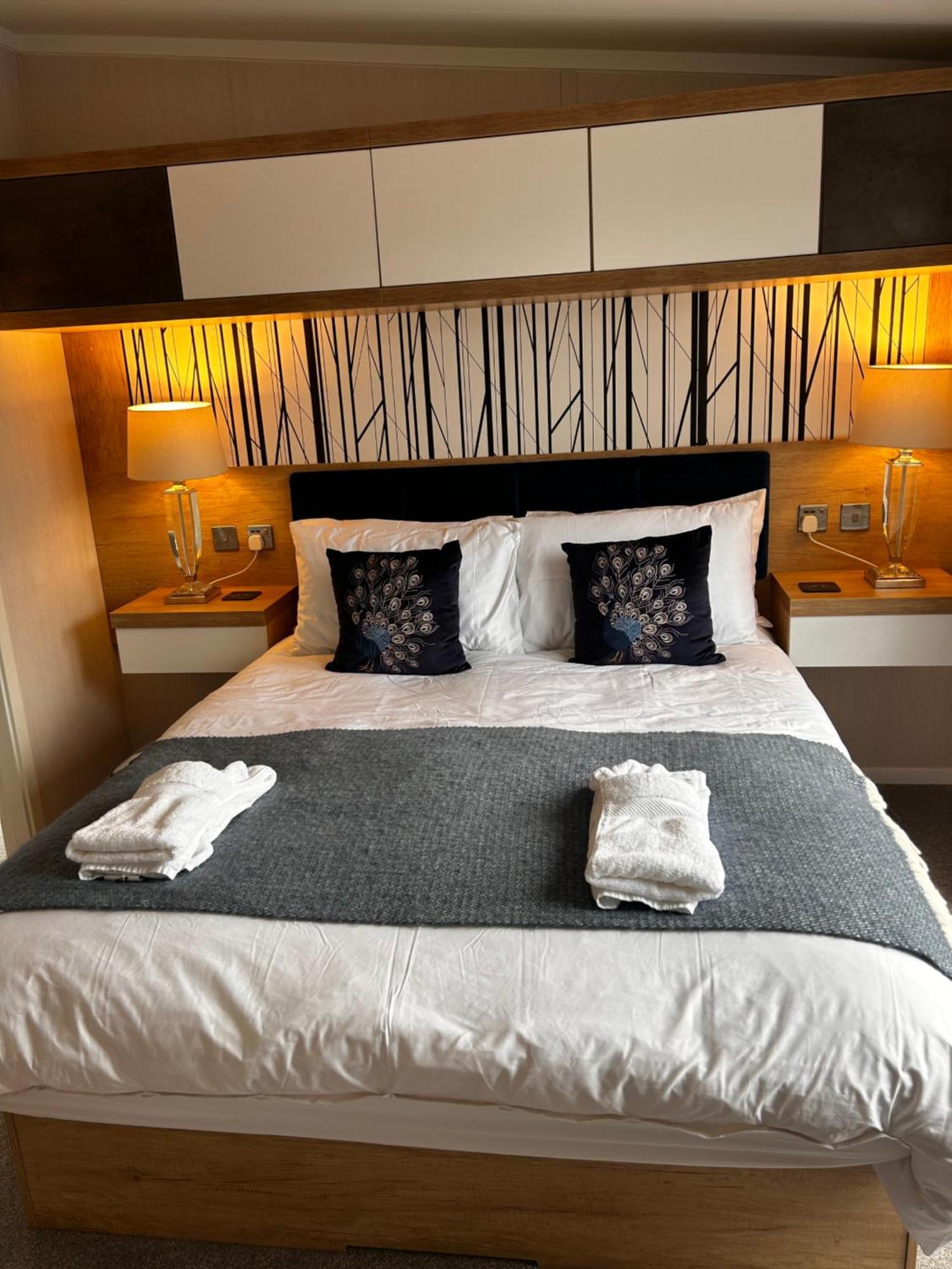 Hotchkin Lodge Woodhall Spa Extérieur photo